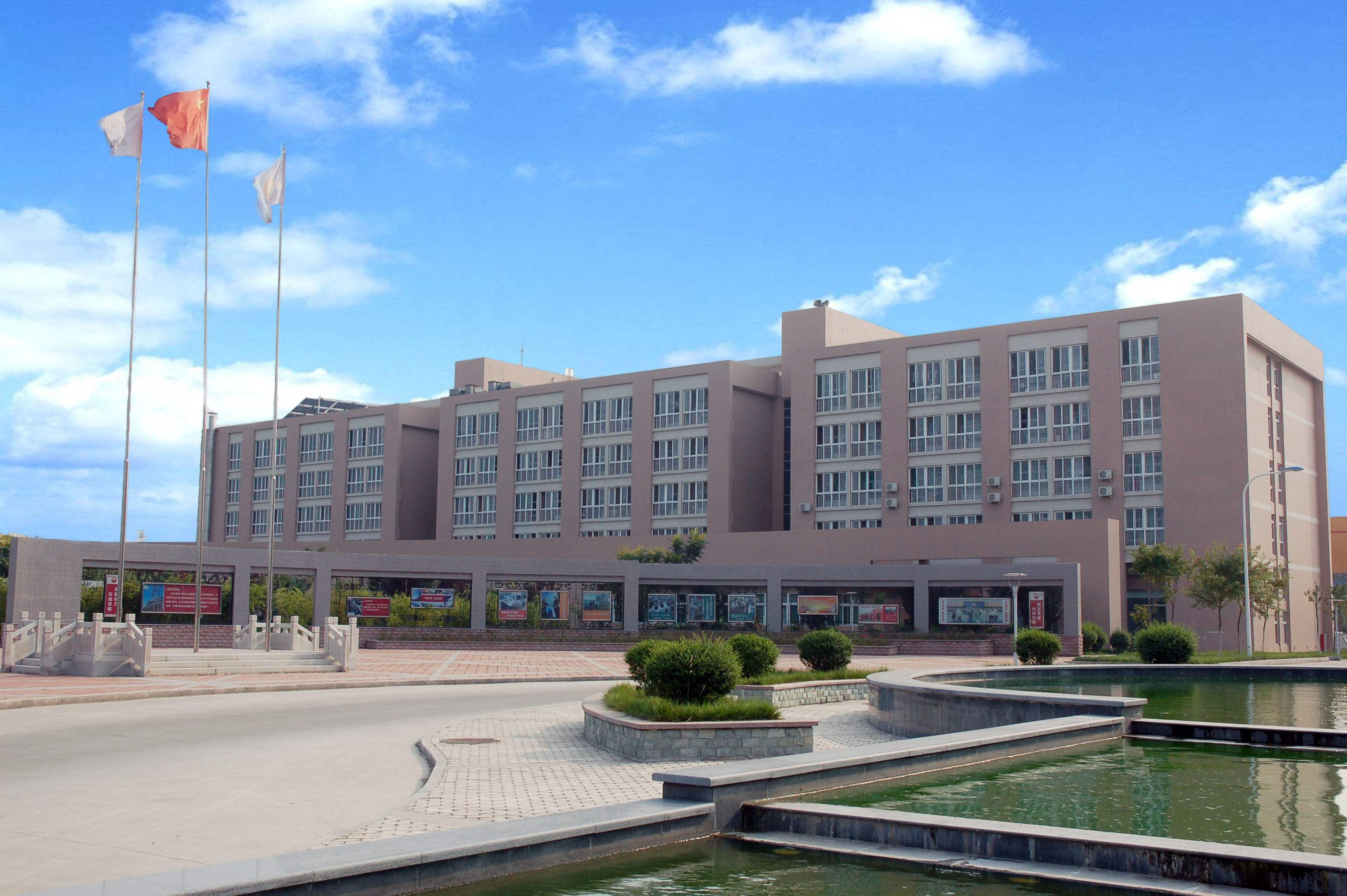 鲁宝厨业为山东省委办公厅出版集团提供的餐厅商用厨具配套设施已经安装完毕并投入使用
